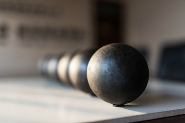 Fabriek Outlet 20mm 100mm slijpbal media mijnbouw cement gesmeed stalen ballen voor mineraal slijpwerk