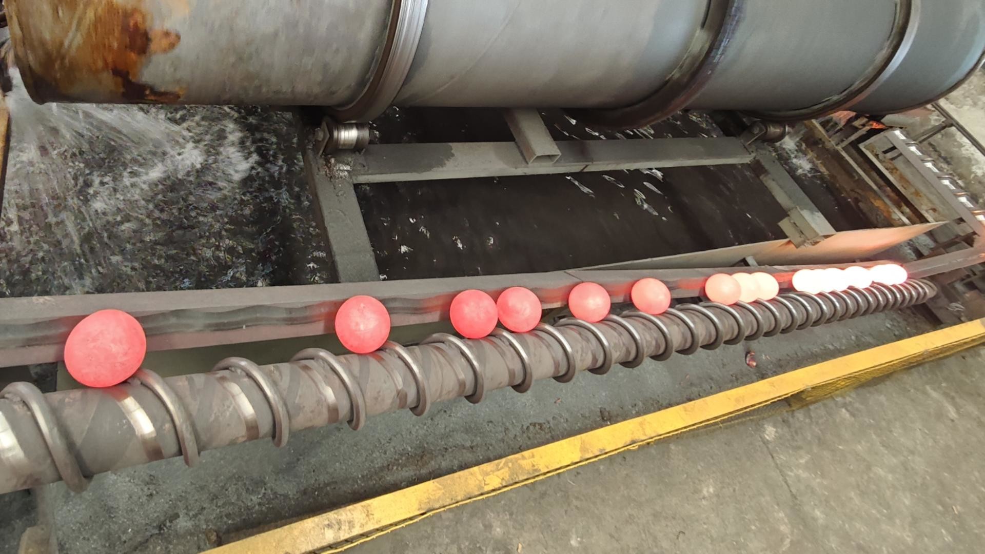 Stalen bal 10 mm/20 mm/25 mm/30 mm/35 mm gesmeed stalen slijpmediakop